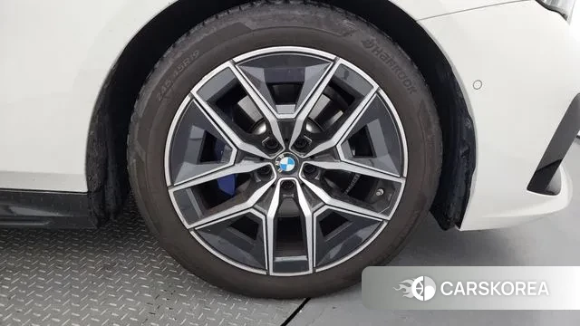 BMW 5 Series (G60) id 3036368 из Кореи 15