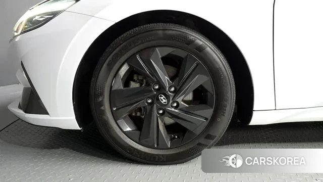 Hyundai Avante (CN7) id 3128781 из Кореи 15