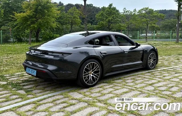 Porsche Taycan id 2682850 из Кореи 8