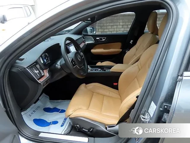 Volvo S60 3rd generation 2021 Серый из Кореи, фото 5