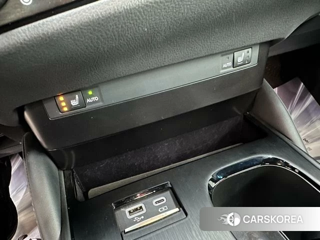 Lexus ES id 4273402 из Китая 18