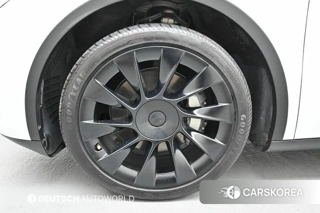 Tesla Model Y id 4442909 из Кореи 15
