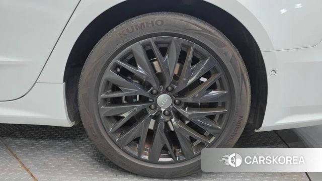 Audi A7 (4K) id 4389819 из Кореи 15