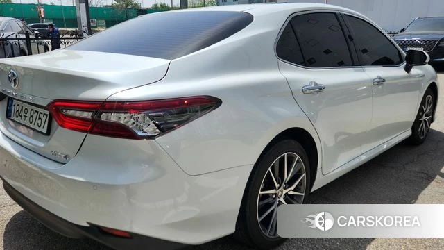 Toyota Camry (XV70) 2023 Белый из Кореи, фото 6