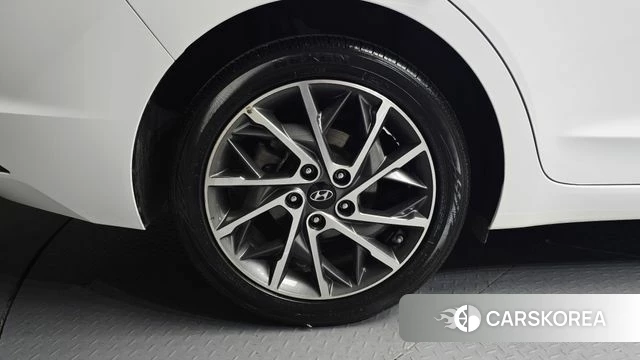Hyundai The New Avante AD id 4331387 из Кореи 25