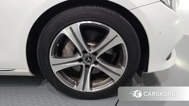 Mercedes-Benz E-Class W213 id 3291969 из Кореи 15