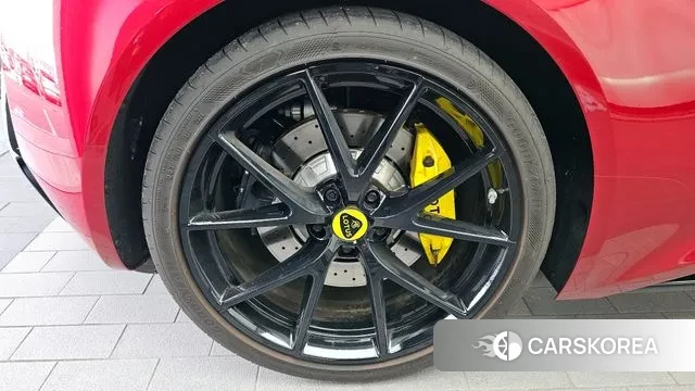 Lotus Emira id 3206643 из Кореи 15