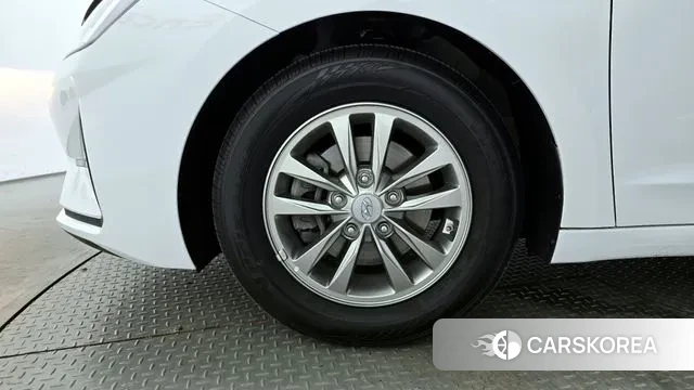 Hyundai The New Avante AD id 3449310 из Кореи 15