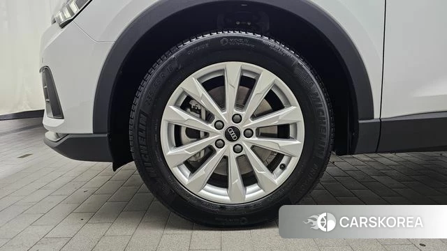 Audi Q3 (F3) id 4307986 из Кореи 28