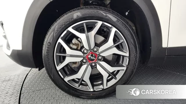 Kia Seltos id 3615718 из Кореи 15