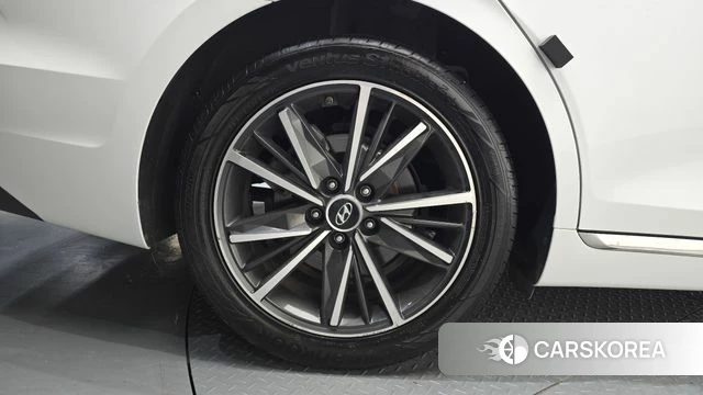 Hyundai The New Grandeur IG id 4631511 из Кореи 26