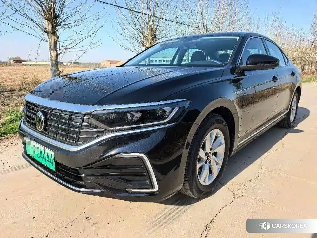 Volkswagen Passat plug-in hybrid 2026 Черный из Китая, фото 5
