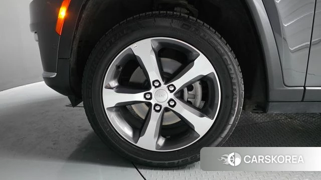 Jeep Grand Cherokee (WL) id 4201231 из Кореи 27