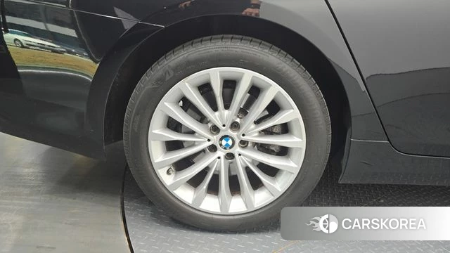 BMW 5 Series (G30) id 4433477 из Кореи 15