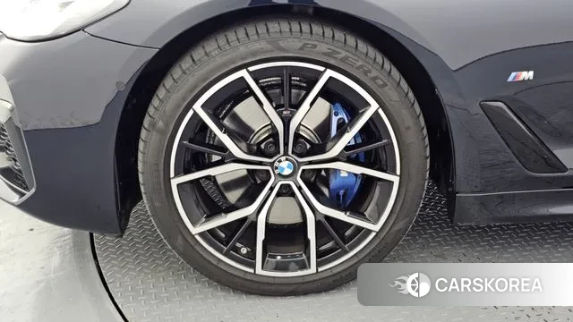 BMW 5 Series (G30) id 3472372 из Кореи 15