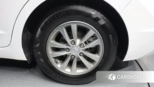 Hyundai The New Avante AD id 3687346 из Кореи 15