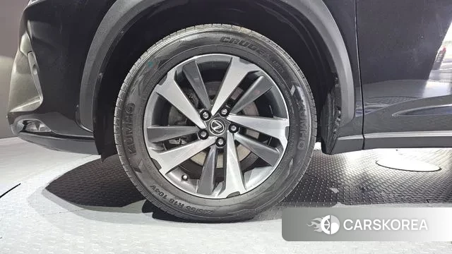 Lexus NX300h id 3709201 из Кореи 15