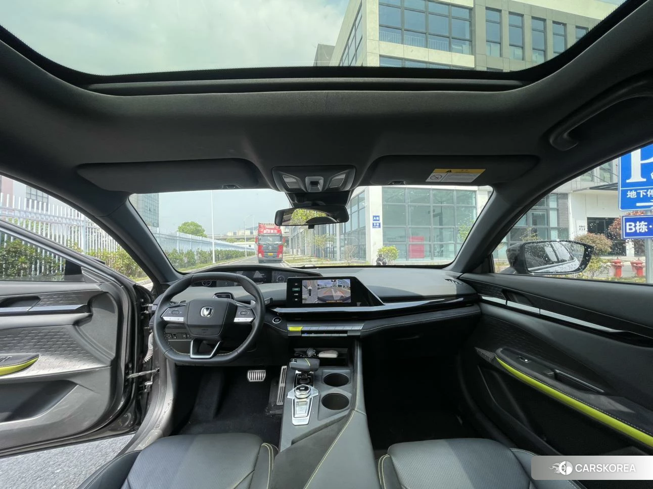Chang'an UNI-V 2022 Темно-серый из Китая, фото 6
