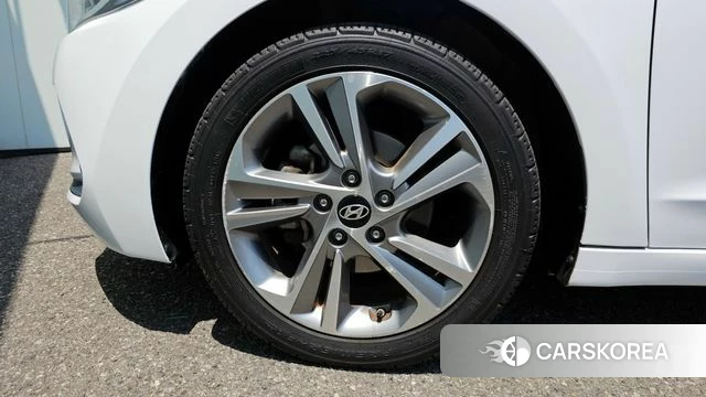 Hyundai Avante AD id 4363474 из Кореи 15