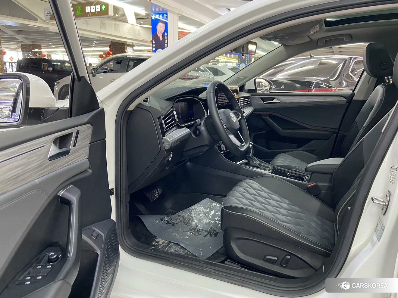 Volkswagen Sagitar id 4513813 из Китая 18
