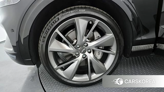 Genesis GV70 id 4381775 из Кореи 29