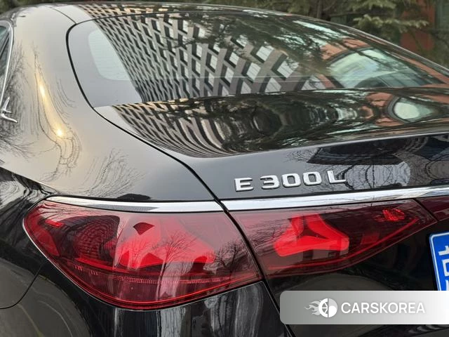 Mercedes-Benz E-class id 4256534 из Китая 24