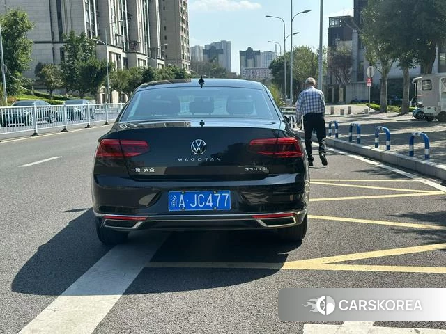 Volkswagen Magotan 2022 Черный из Китая, фото 5