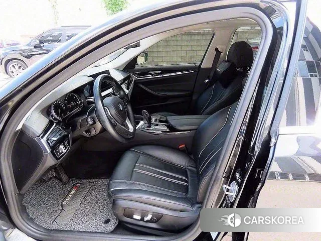 BMW 5 Series (G30) id 3055703 из Кореи 15