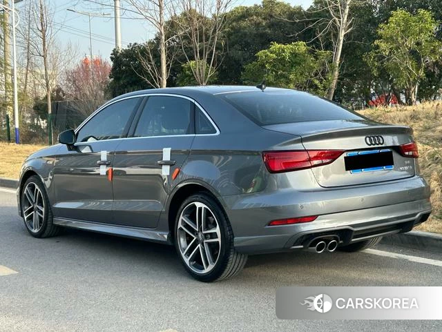 Audi A3 2019 Темно-серый из Китая, фото 5