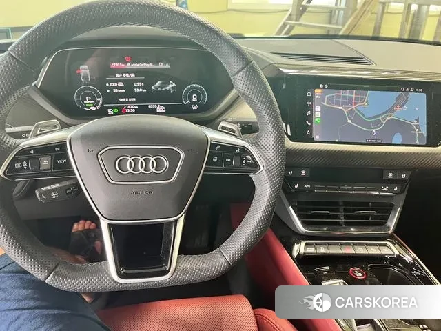 Audi e-Tron GT 2022 Небесно-голубой из Кореи, фото 5