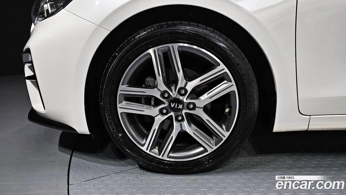 Kia Come New K3 id 1560194 из Кореи 15