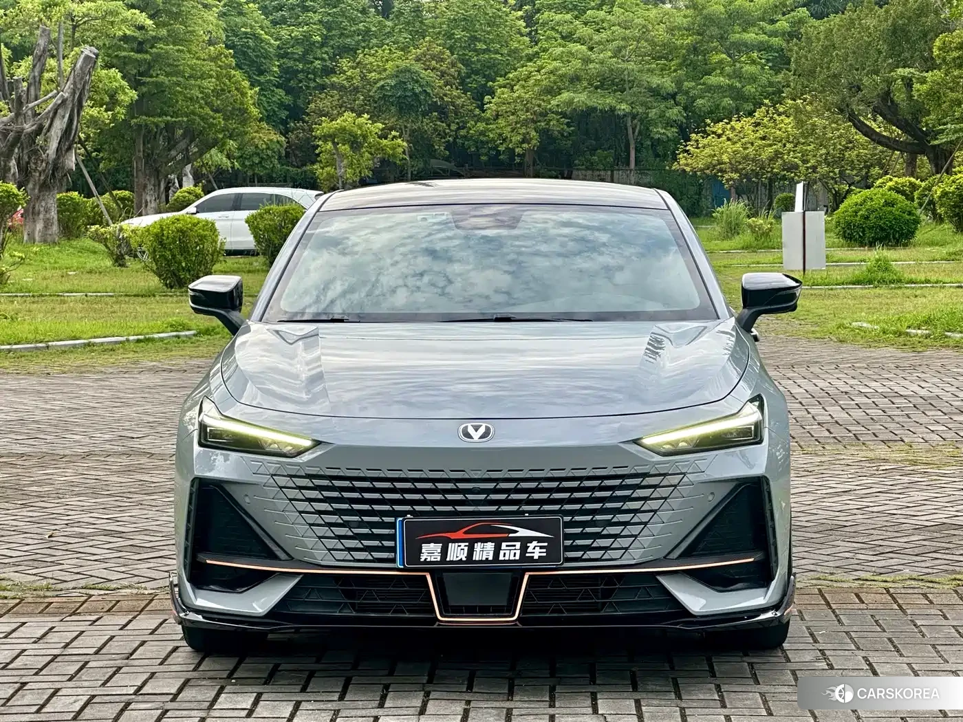 Chang'an UNI-V id 4600603 из Китая 17