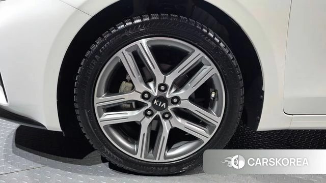 Kia Come New K3 id 4625900 из Кореи 25