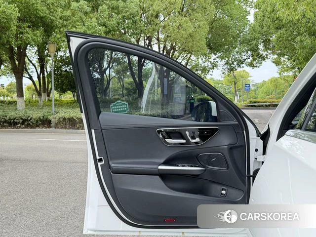 Mercedes-Benz Class C id 4348729 из Китая 13