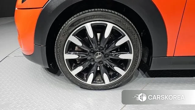 Mini Cooper S id 3407388 из Кореи 15