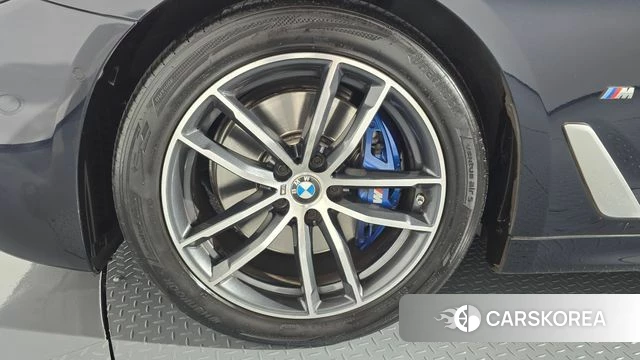 BMW 5 Series (G30) id 4848644 из Кореи 27