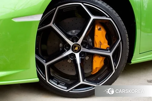 Lamborghini Huracan id 3674810 из Кореи 10