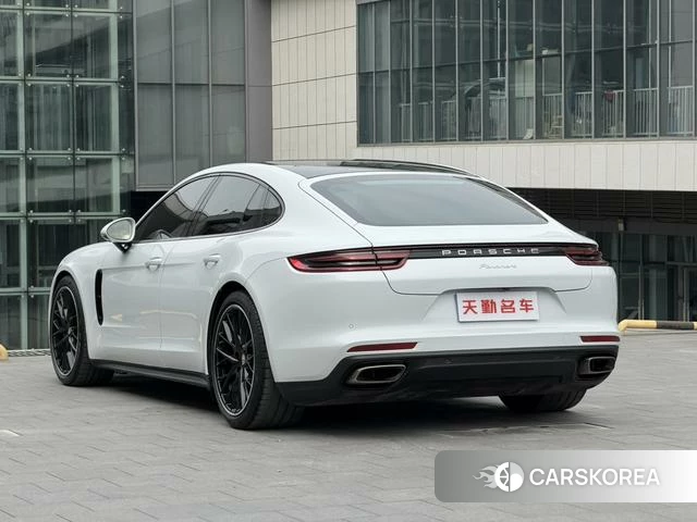 Porsche Panamera id 3939255 из Китая 10