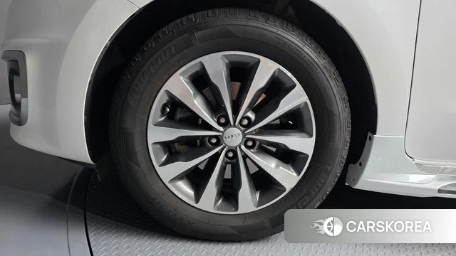 Kia All New Carnival id 4722738 из Кореи 26
