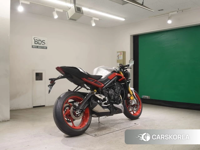 Triumph STREET TRIPLE RX 2026 из Японии, фото 4