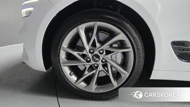 Genesis The New G70 id 3933642 из Кореи 15