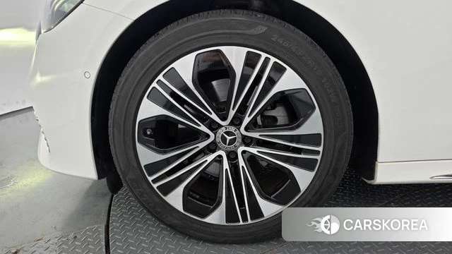 Mercedes-Benz E-Class W214 id 4773514 из Кореи 29