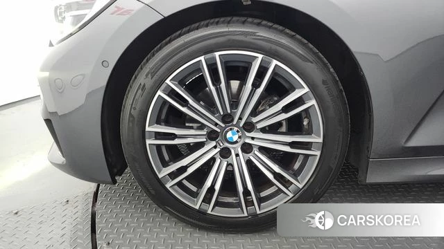 BMW 3 Series (G20) id 4495606 из Кореи 29