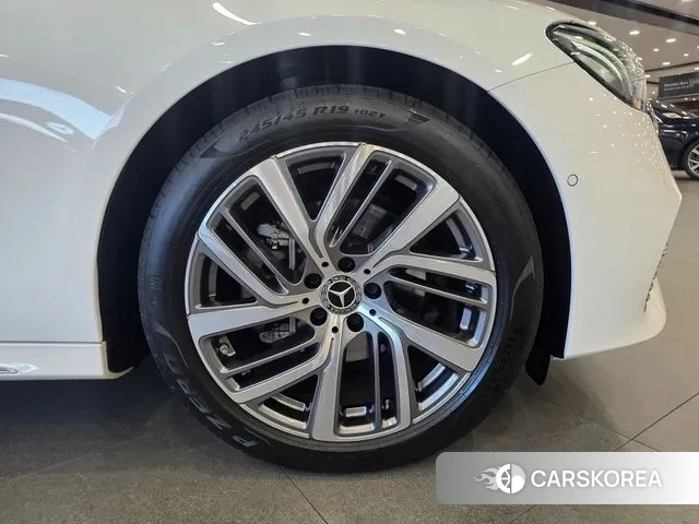 Mercedes-Benz E-Class W214 id 3491898 из Кореи 15