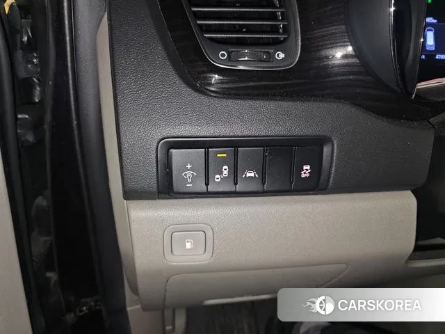 Kia The New Carnival id 3505076 из Кореи 11