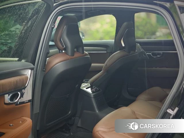Volvo S90 PHEV 2024 Черный из Китая, фото 5