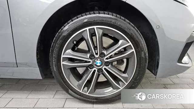 BMW 1 Series (F40) id 2905071 из Кореи 15