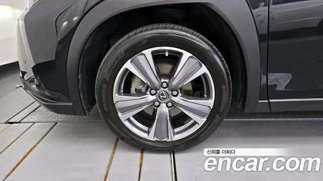 Lexus UX300e id 2853275 из Кореи 15