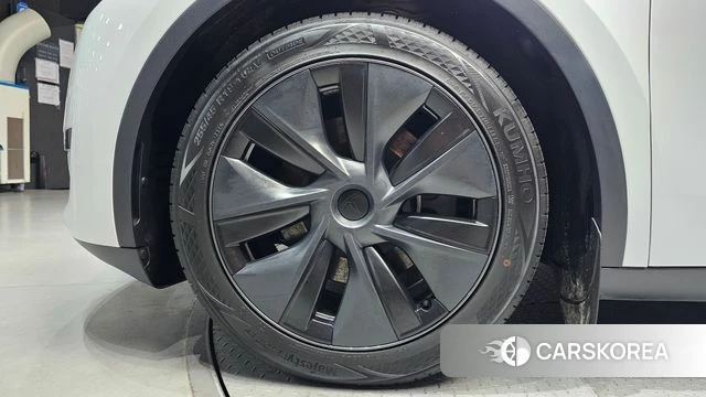 Tesla Model Y id 4493771 из Кореи 25