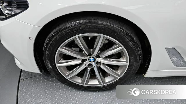 BMW 5 Series (G30) id 3899746 из Кореи 15